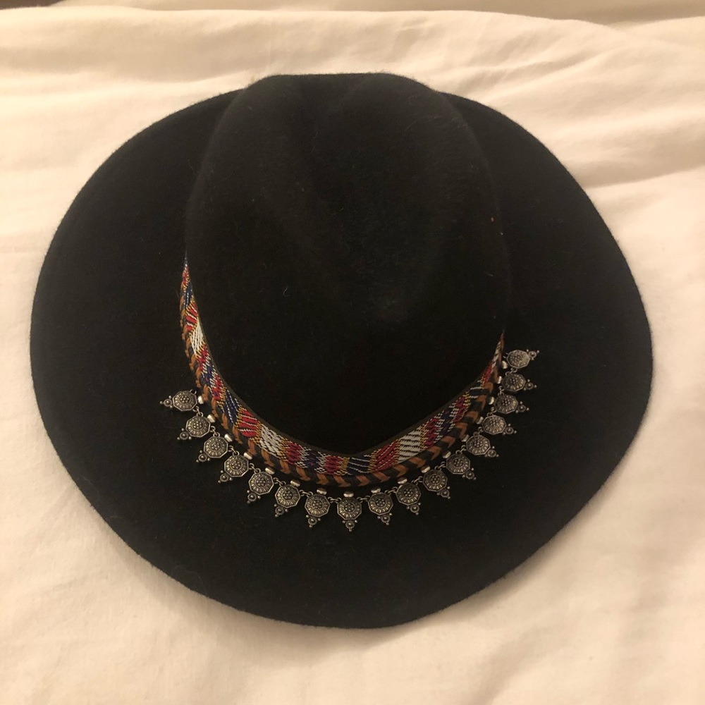 Zara black wool hat